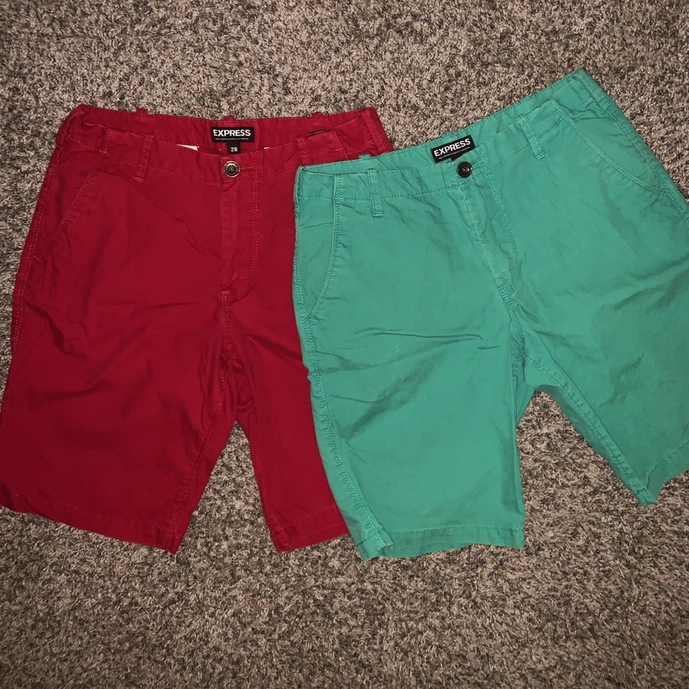 Express shorts 2 (red and green)